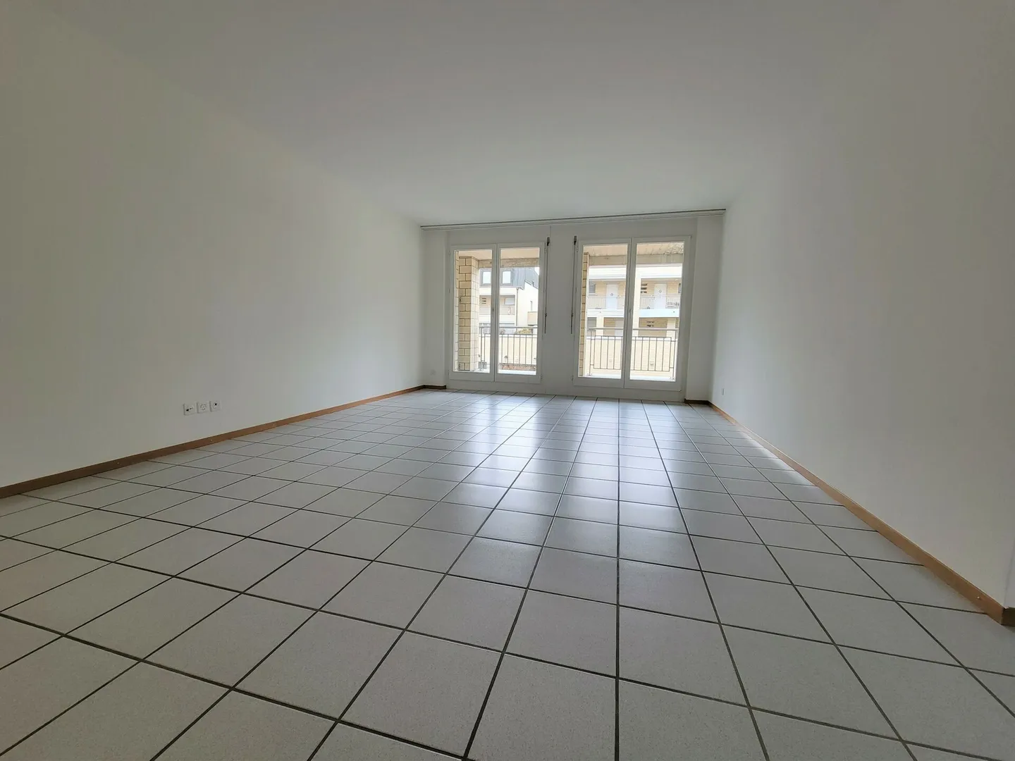 Living in the Center of Fahracker - Photo 3 of 9