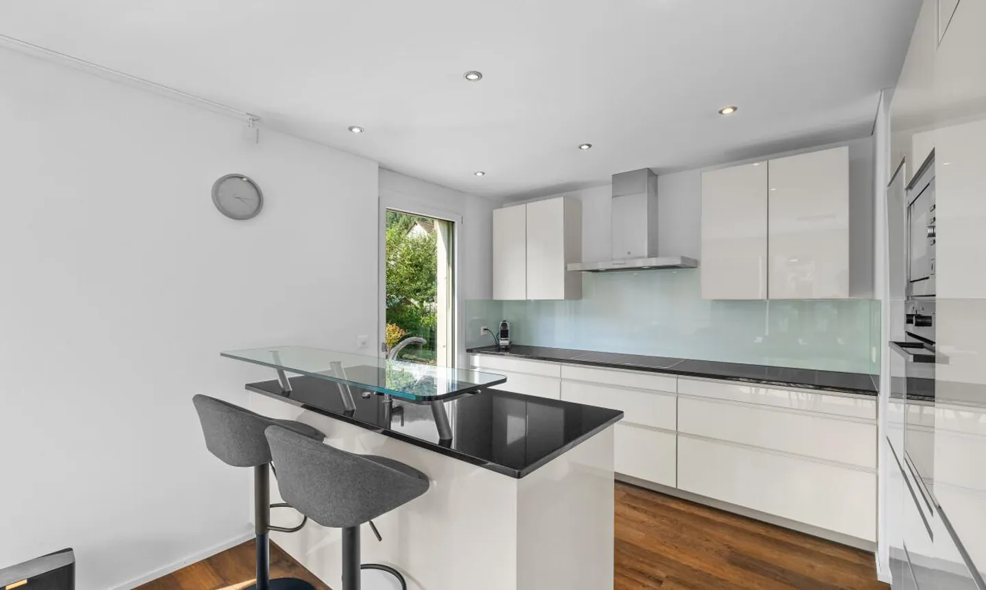 Wohnoase mit Garten, Terrasse & Stil ? 5.5-Zimmerhaus im Grünen - Foto 7 von 13