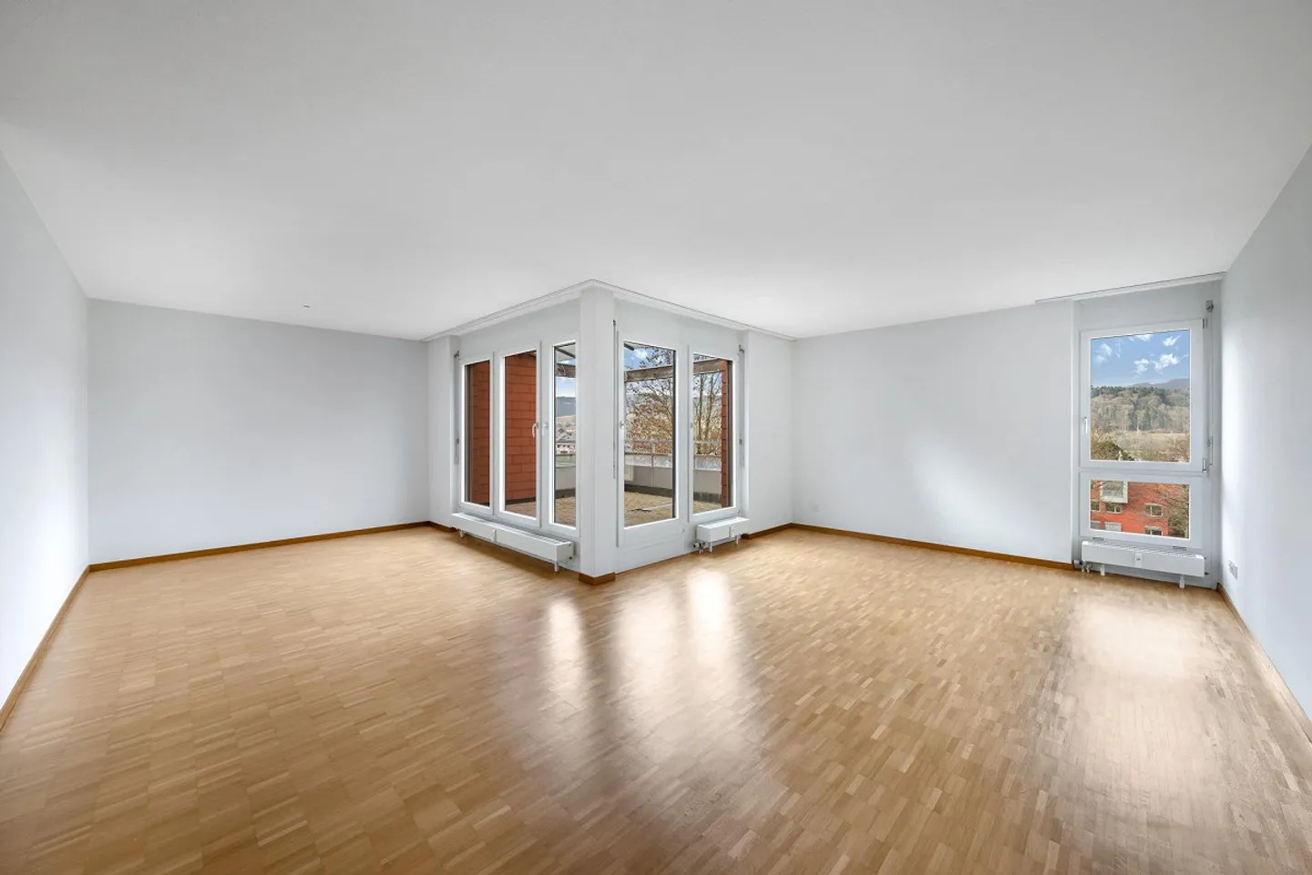 Grosszügige Wohnung an zentraler Lage - befristet bis 31.03.2028! - Foto 3 von 6