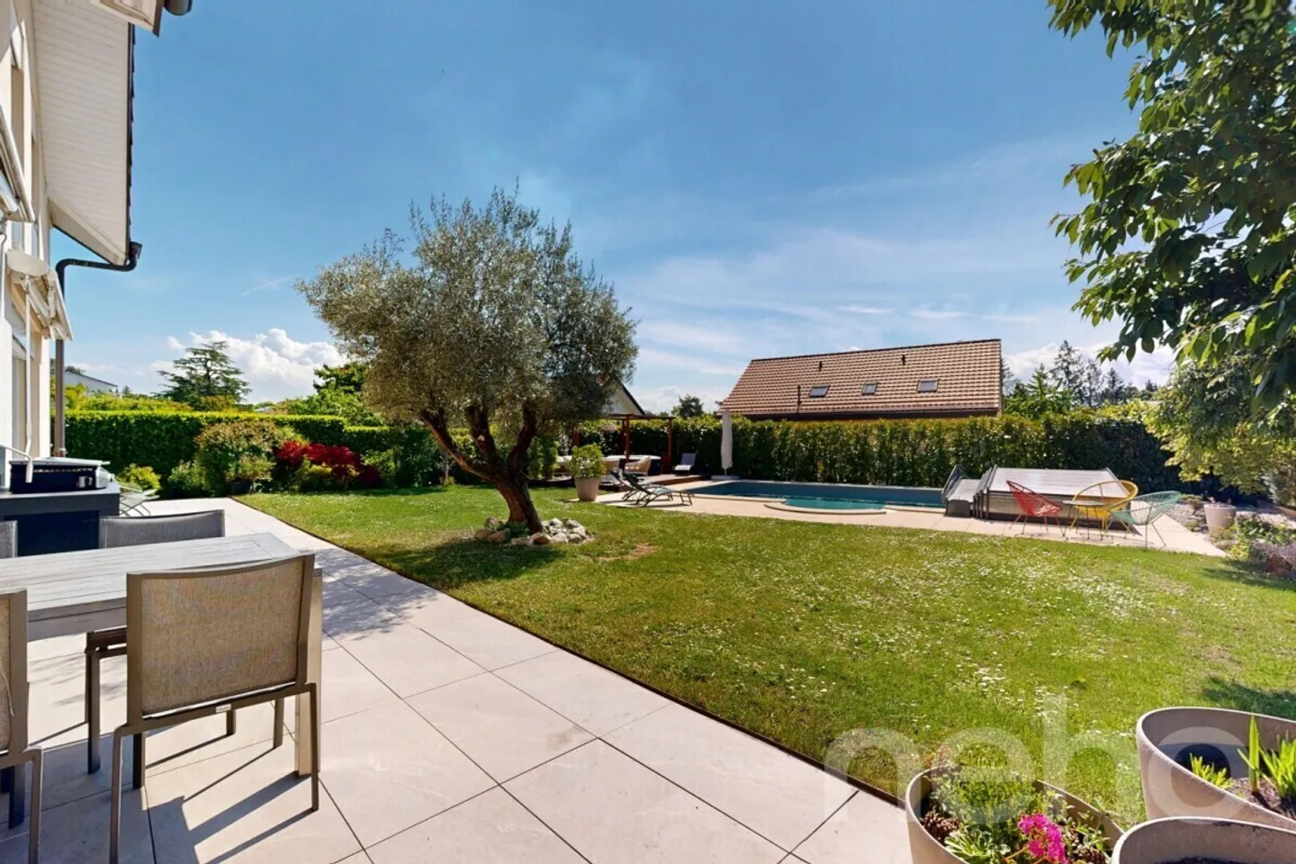 Villa contemporaine avec piscine - Photo 1 sur 13
