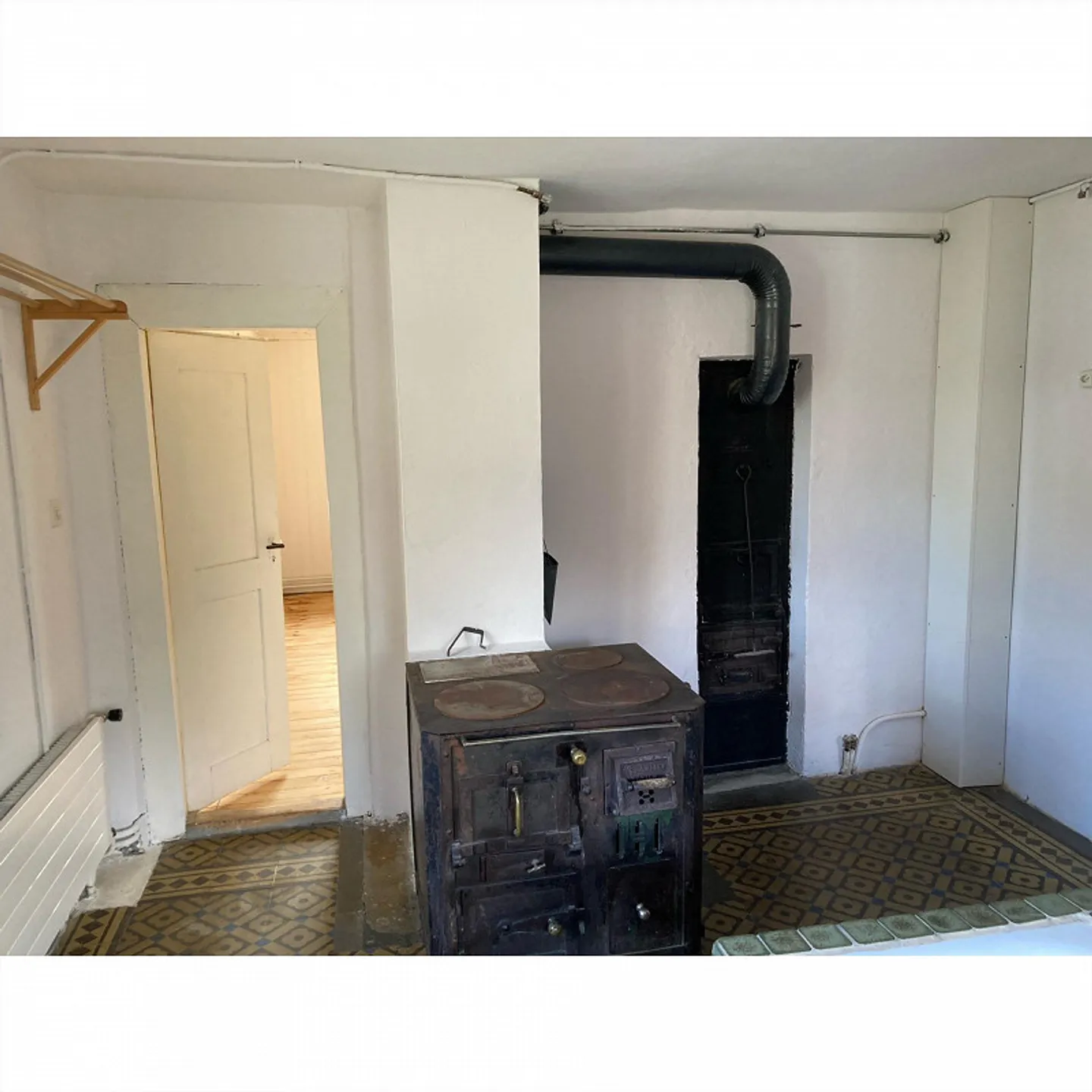 Fattoria di 9 stanze in una posizione tranquilla ma centrale con giardino - Foto 22 di 30