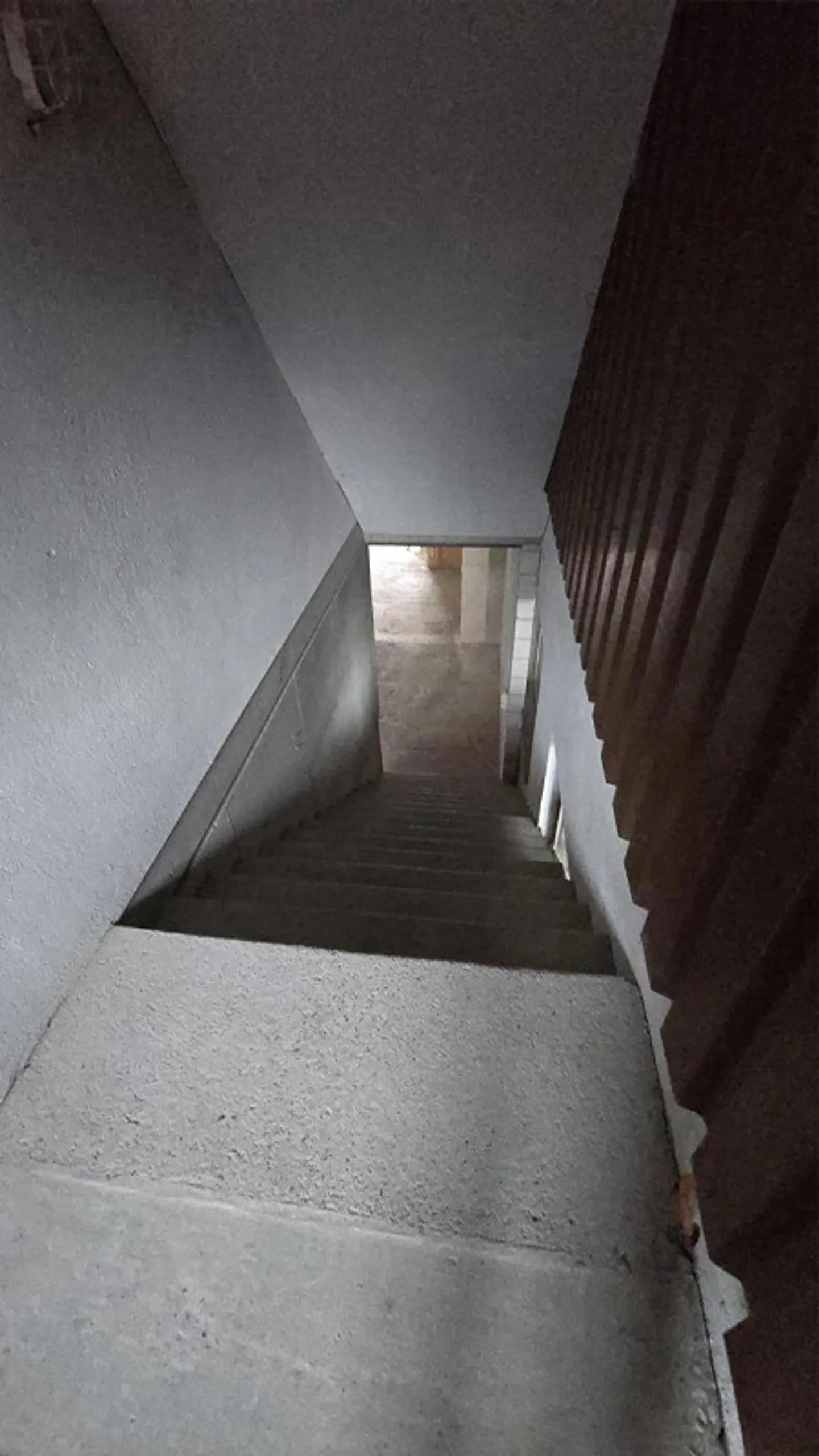 Storage room for private or commercial use - Photo 10 of 12