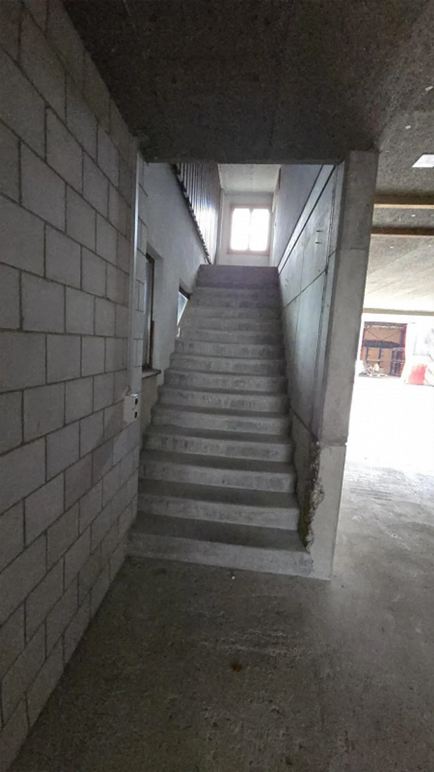 Storage room for private or commercial use - Photo 12 of 12