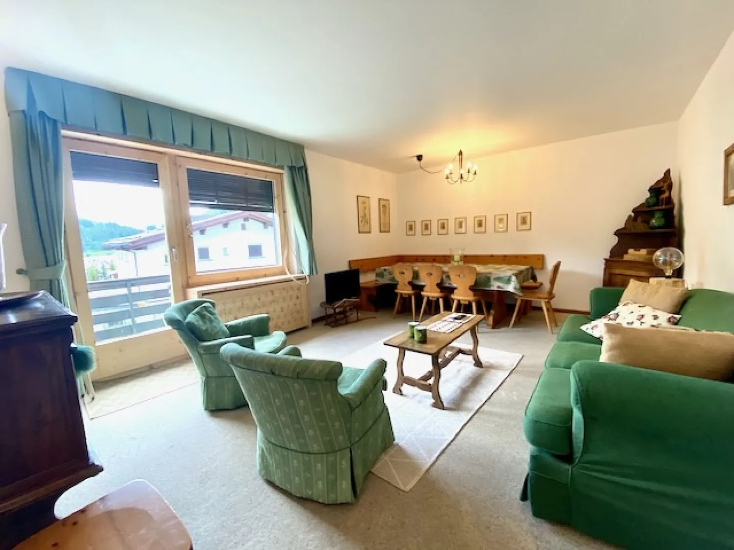 Helle Winterwohnung mit atemberaubendem Blick über Celerina - Foto 4 von 8