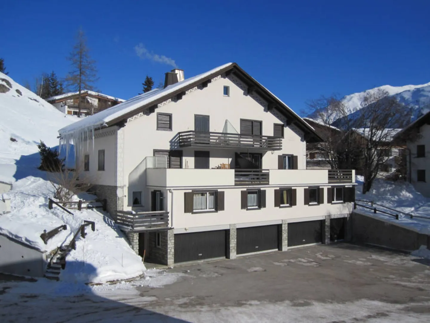 Helle Winterwohnung mit atemberaubendem Blick über Celerina - Foto 2 von 8