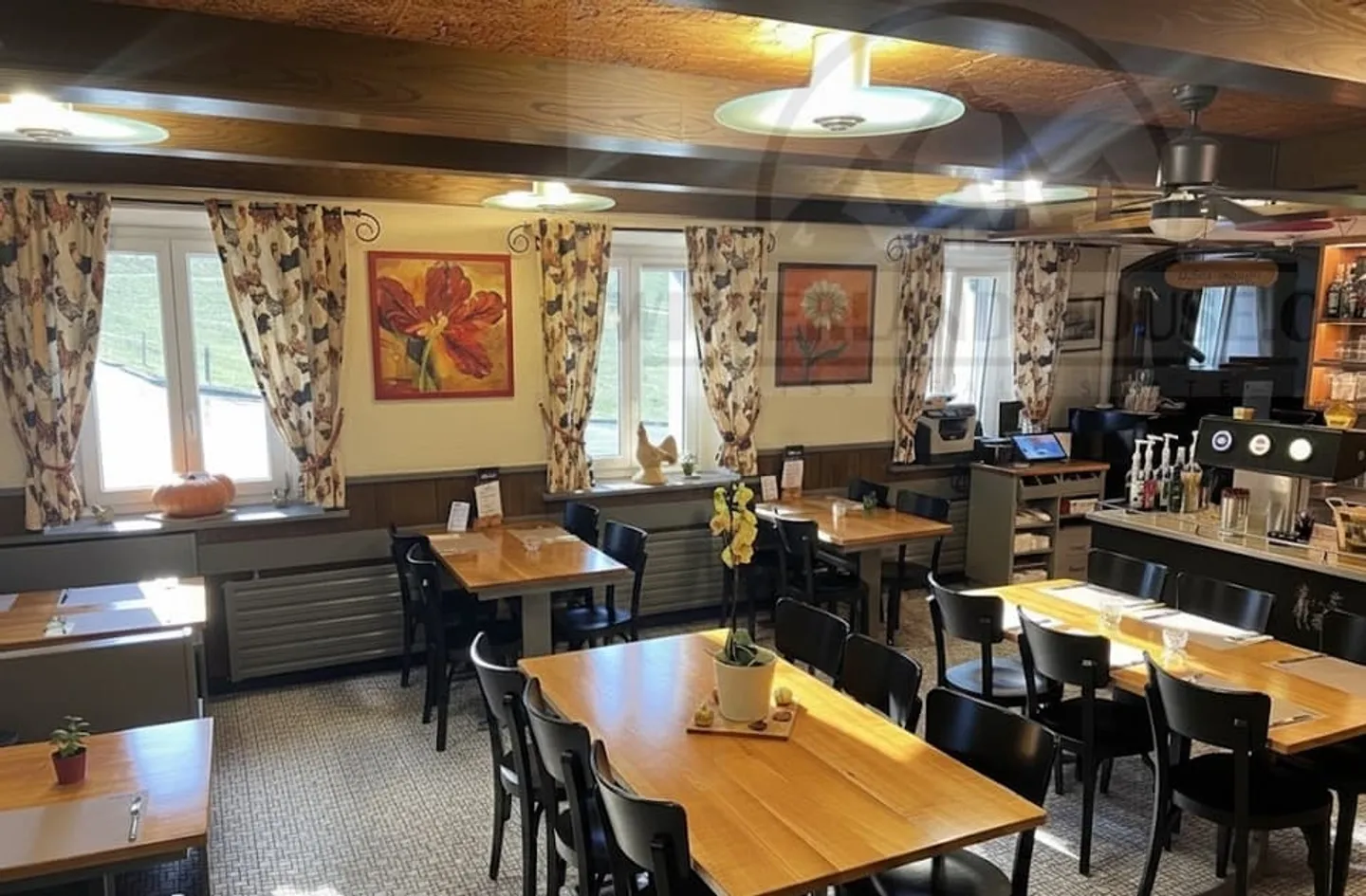 Restaurant & Immeuble de Rendement - Photo 7 sur 13