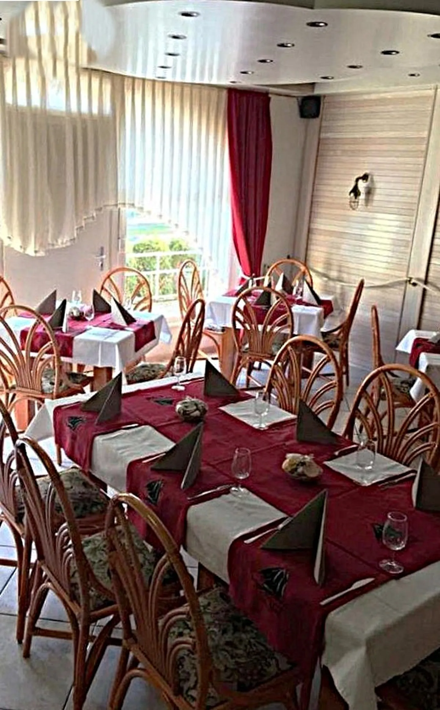 Ristorante-Pizzeria Le Yacht con brasserie-bar, 2 sale da pranzo, terrazza, parcheggio - Foto 14 di 27