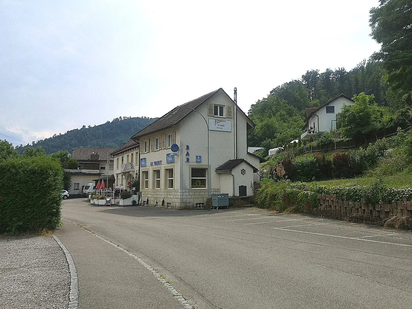 Ristorante-Pizzeria Le Yacht con brasserie-bar, 2 sale da pranzo, terrazza, parcheggio - Foto 2 di 27