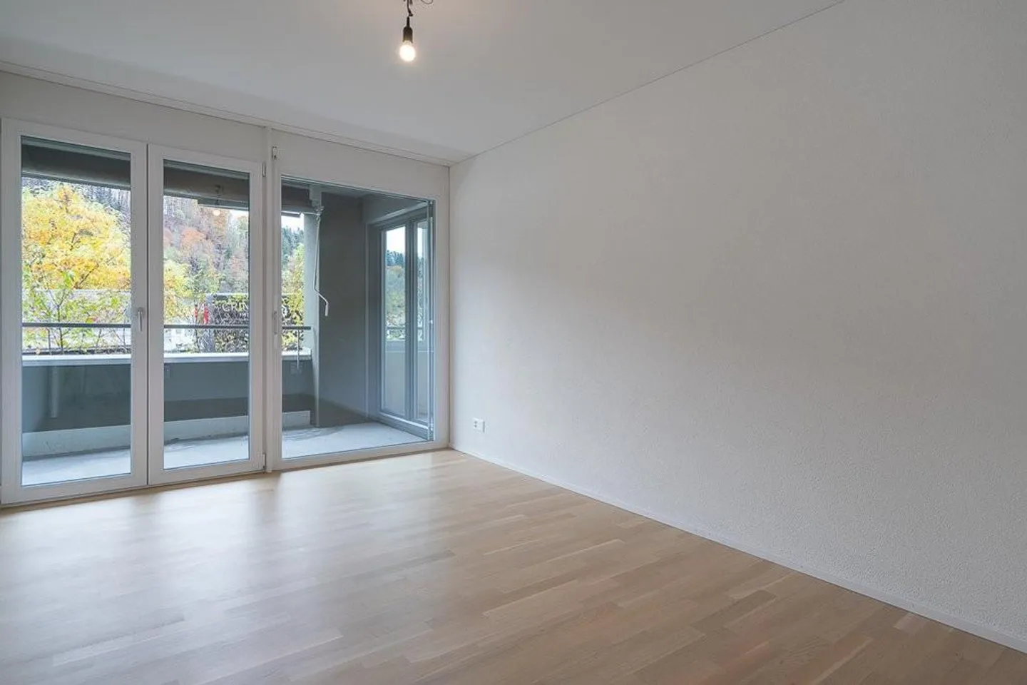 Bel appartement lumineux avec une vue magnifique sur Wolhusen ! - Photo 4 sur 10
