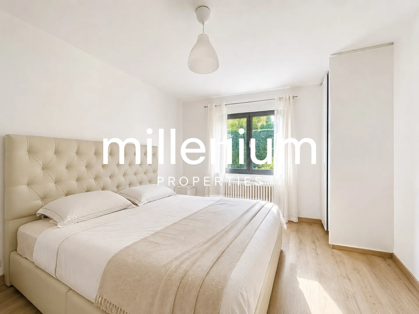 Beautiful 8-room house with garden, close to the train station - Photo 7 of 19