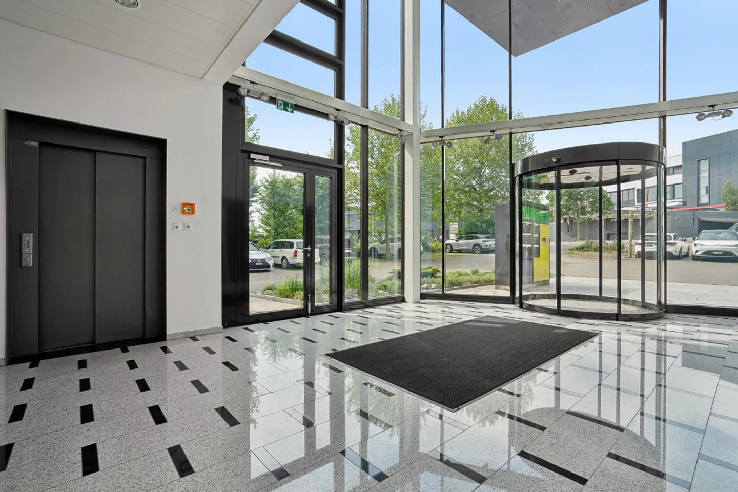 Moderne Bürofläche mit Weitblick - Foto 3 von 11