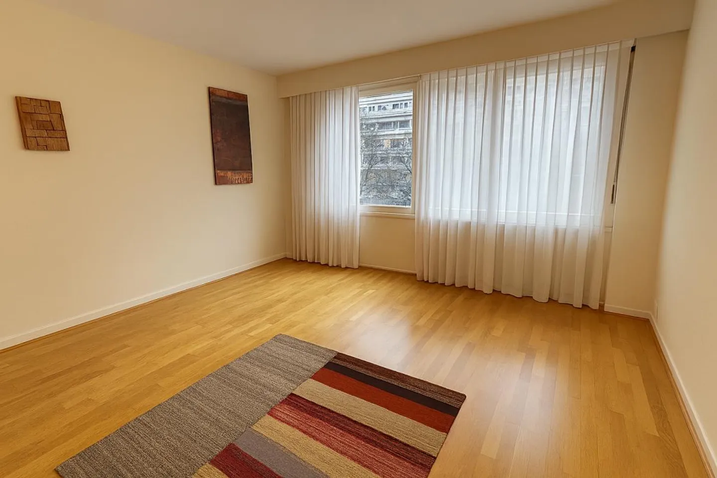 Bureau de 110 m2 à deux pas de la gare - Photo 3 sur 4