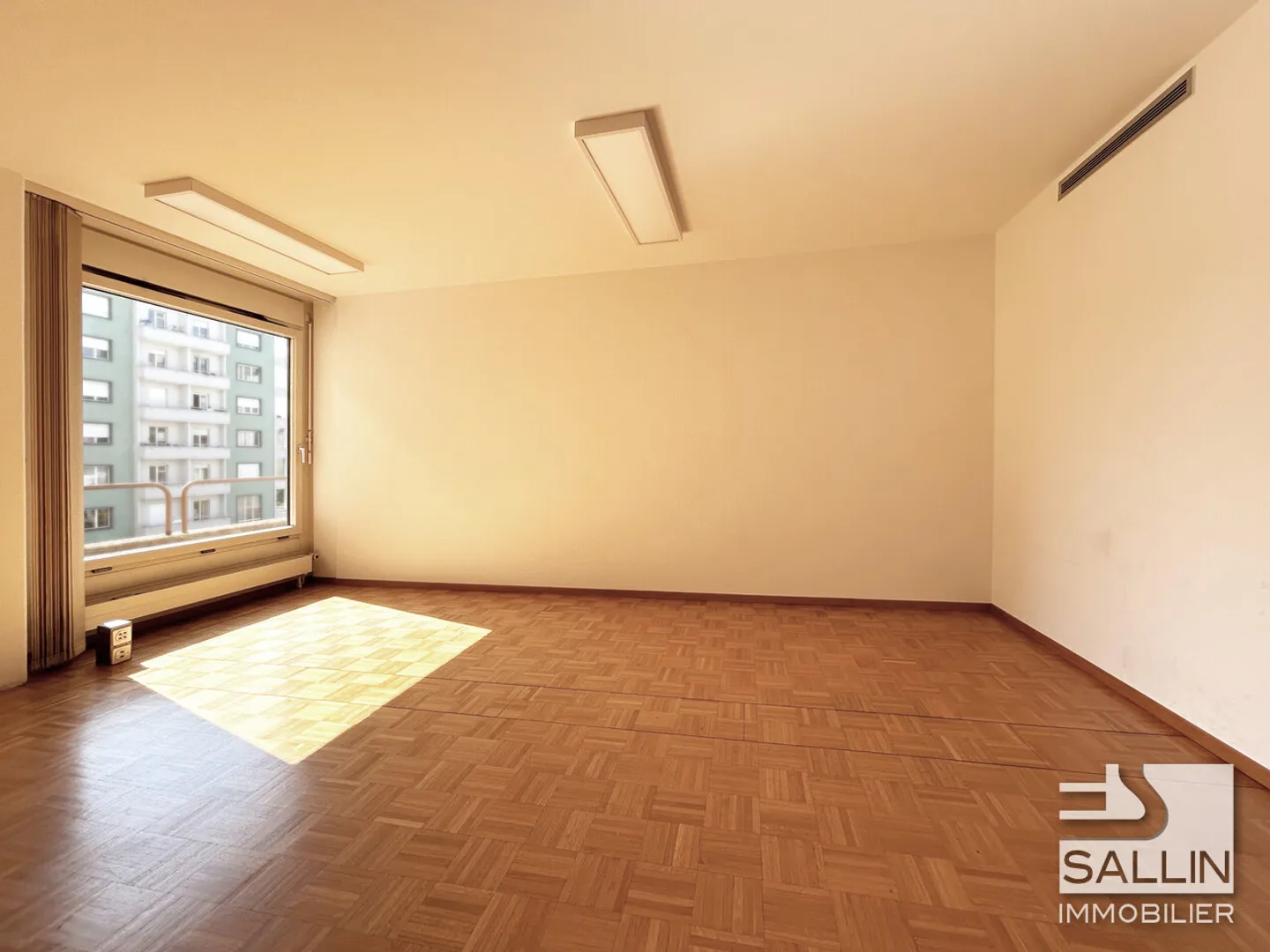 Geräumige Wohnung mit Aussicht - Foto 2 von 4