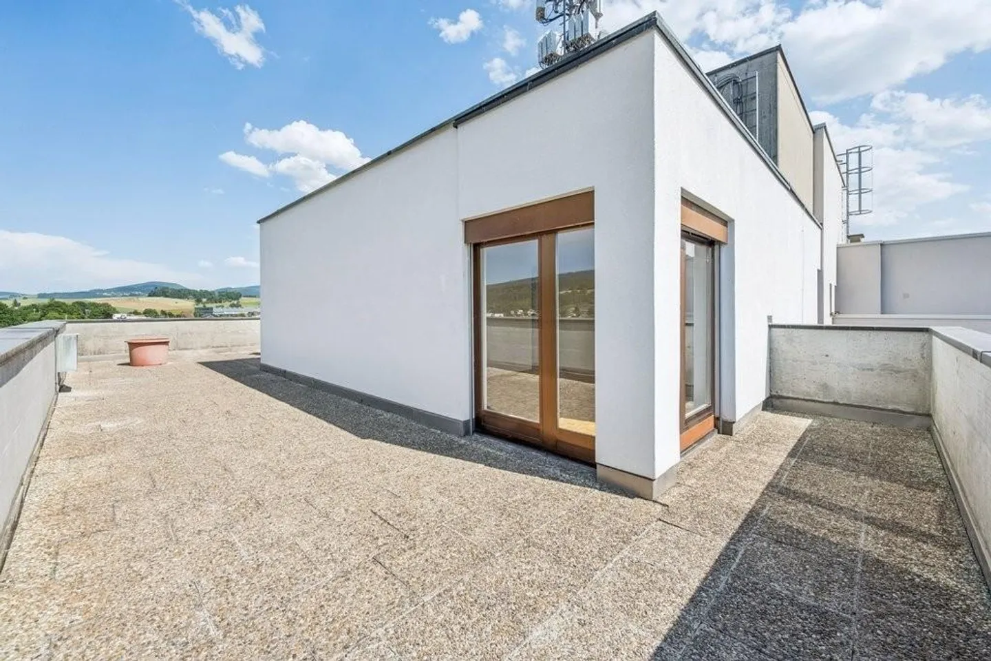 Above the rooftops of the city of Laufen - Photo 10 of 10
