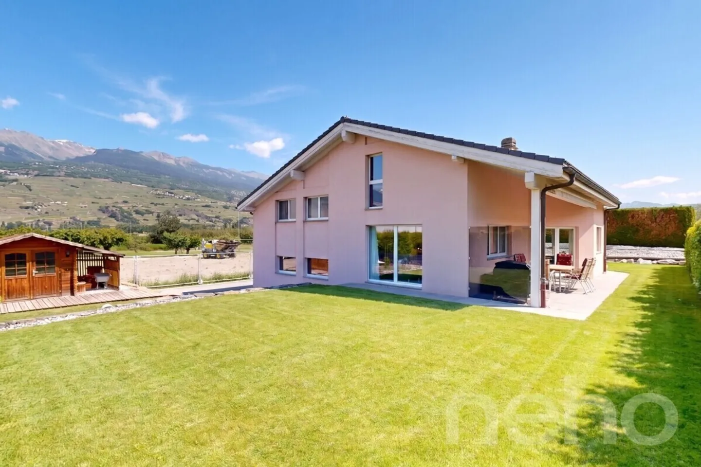 Helle Familienvilla mit großen Volumen in Bramois - Foto 1 von 12