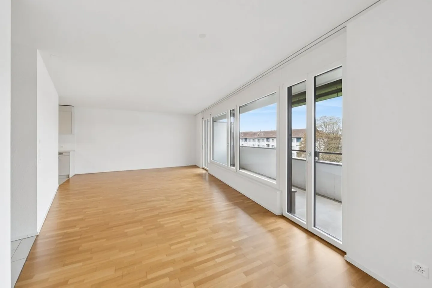 Ambiente abitativo unico garantito... - Foto 5 di 12