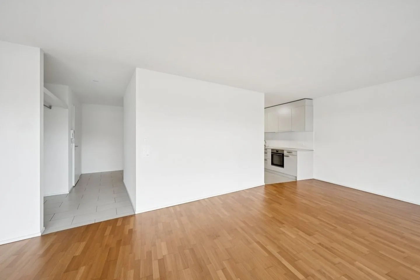 Ambiente abitativo unico garantito... - Foto 7 di 12