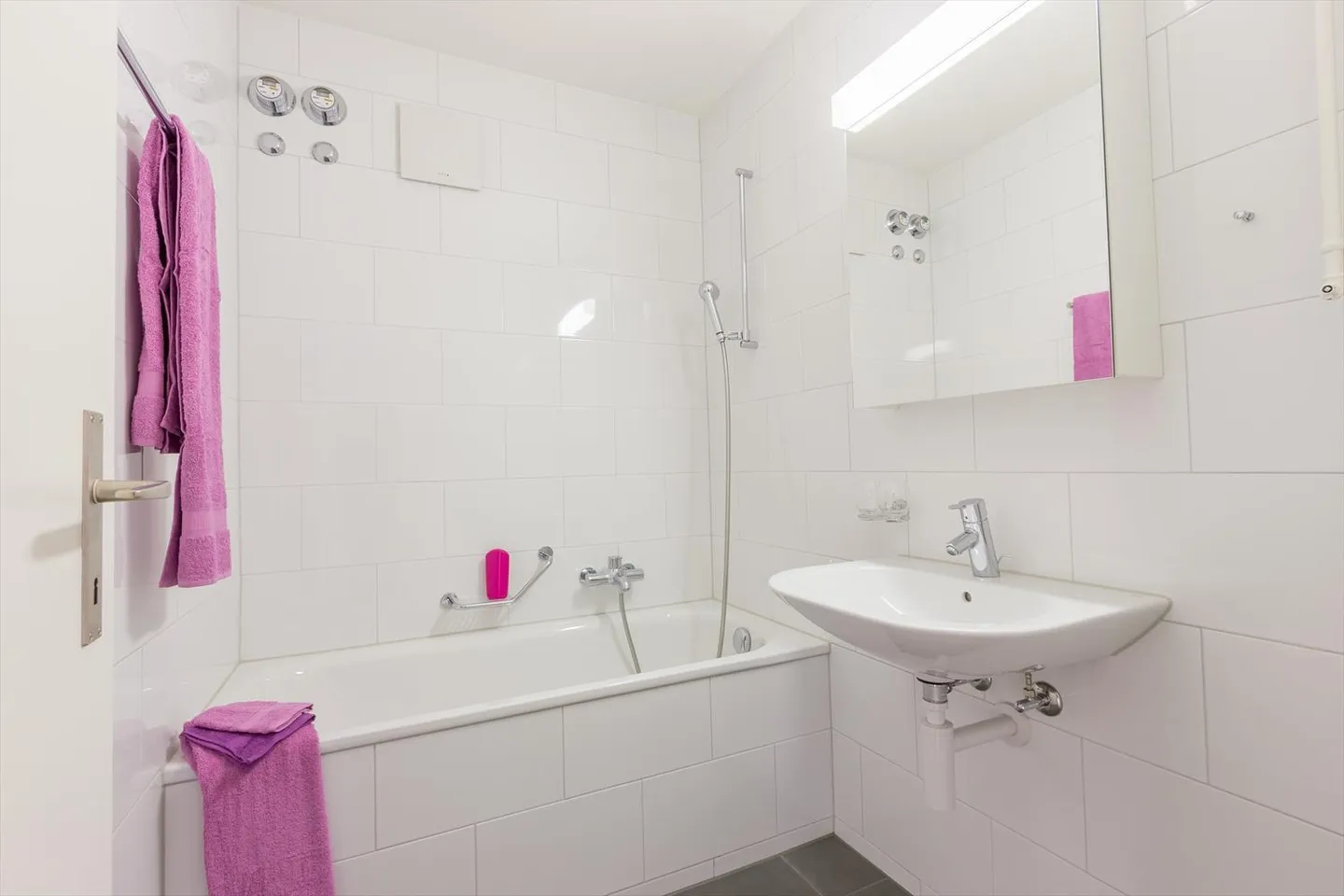 Family-friendly apartment in a quiet location - Photo 7 of 9