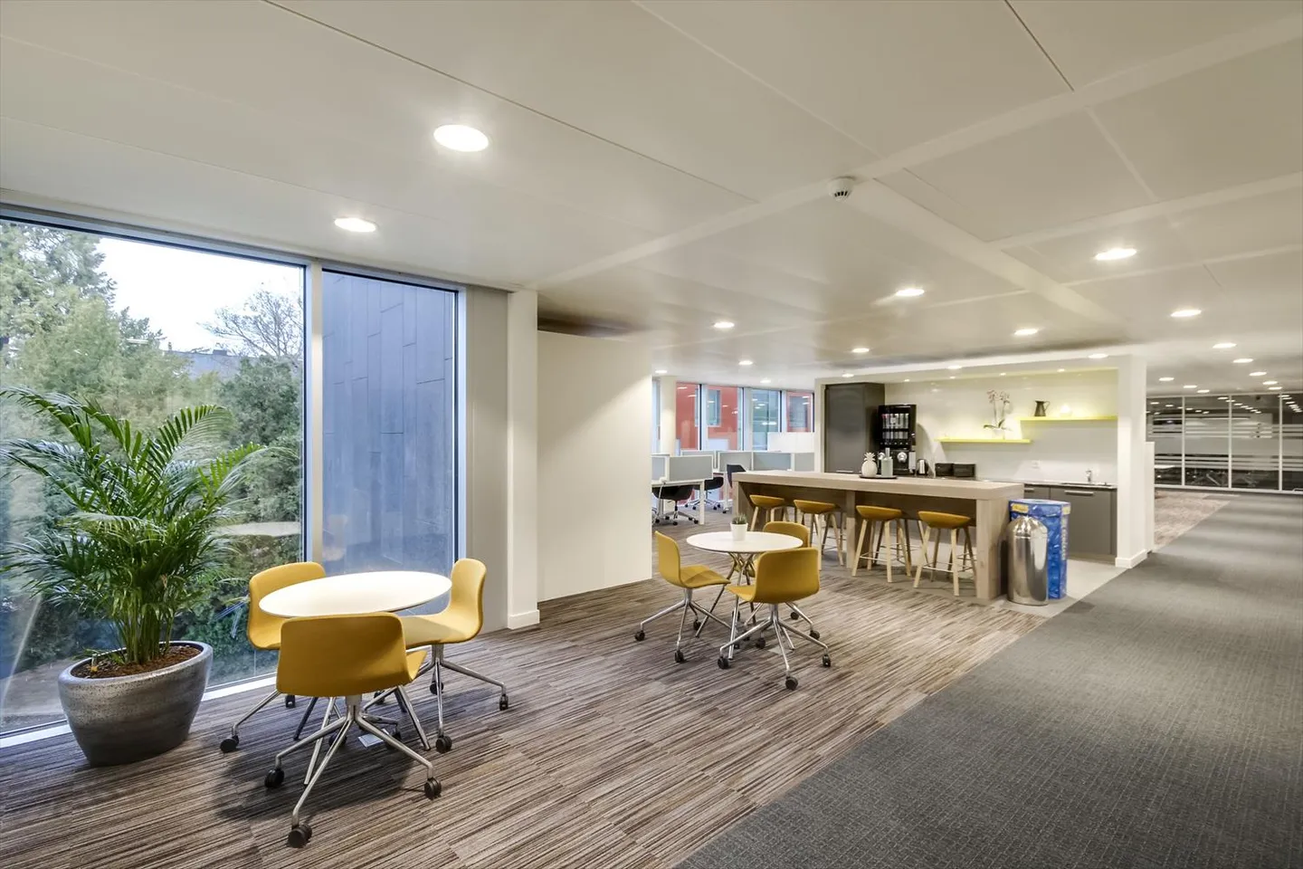 Adhésions au coworking flexibles de Regus Station Lakeside - Photo 5 sur 13