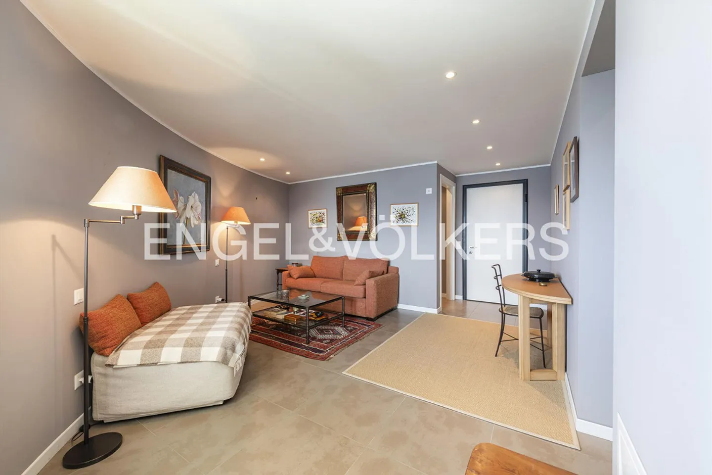 Exclusive duplex with unique lake view - Photo 16 of 18