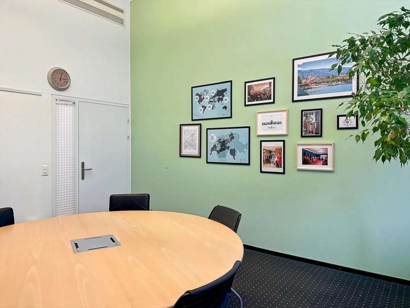 Accès à des espaces de coworking professionnels à Regus Dammstrasse - Photo 5 sur 6