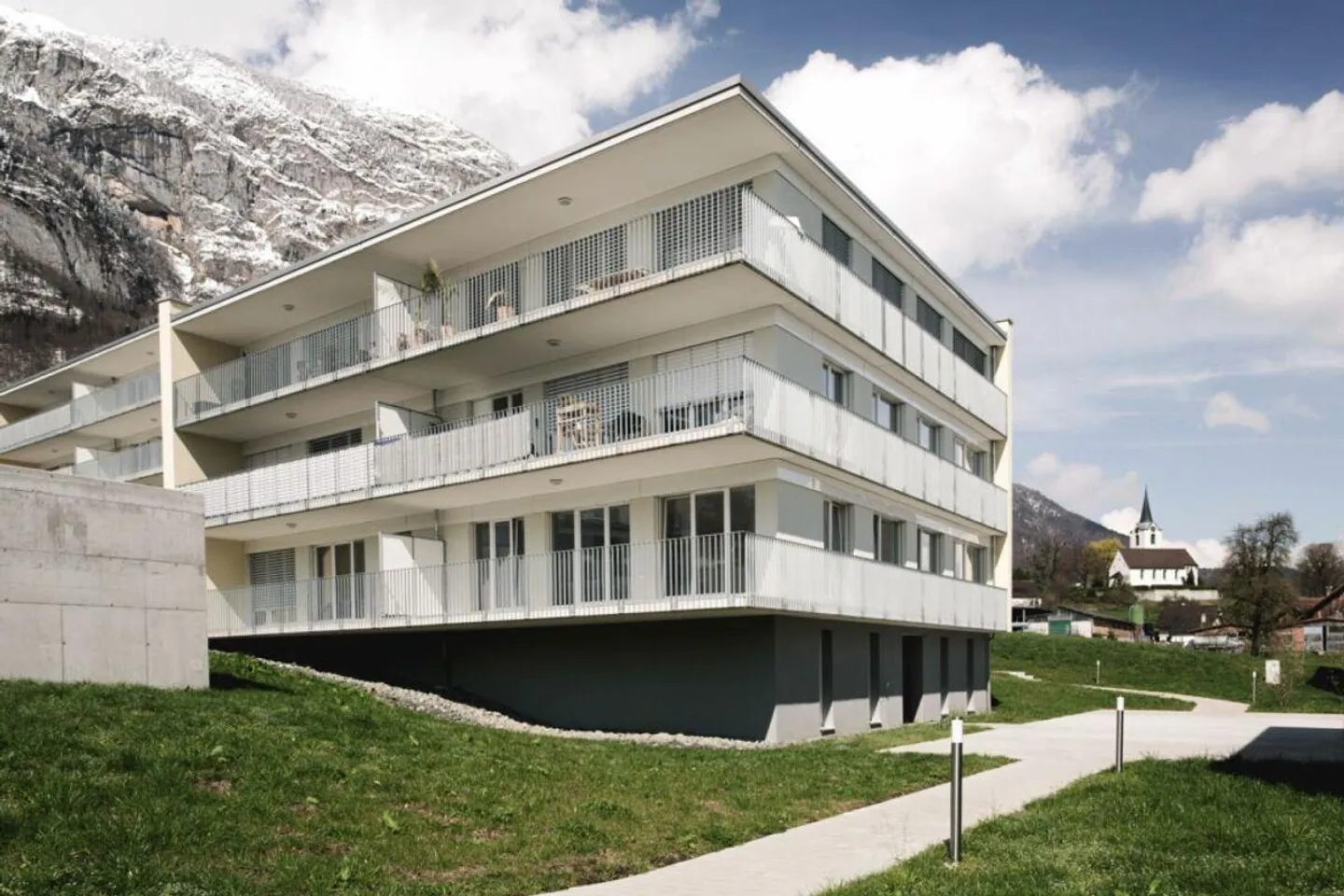 Vivre avec vue - Appartement attrayant de 3,5 pièces - Photo 1 sur 11