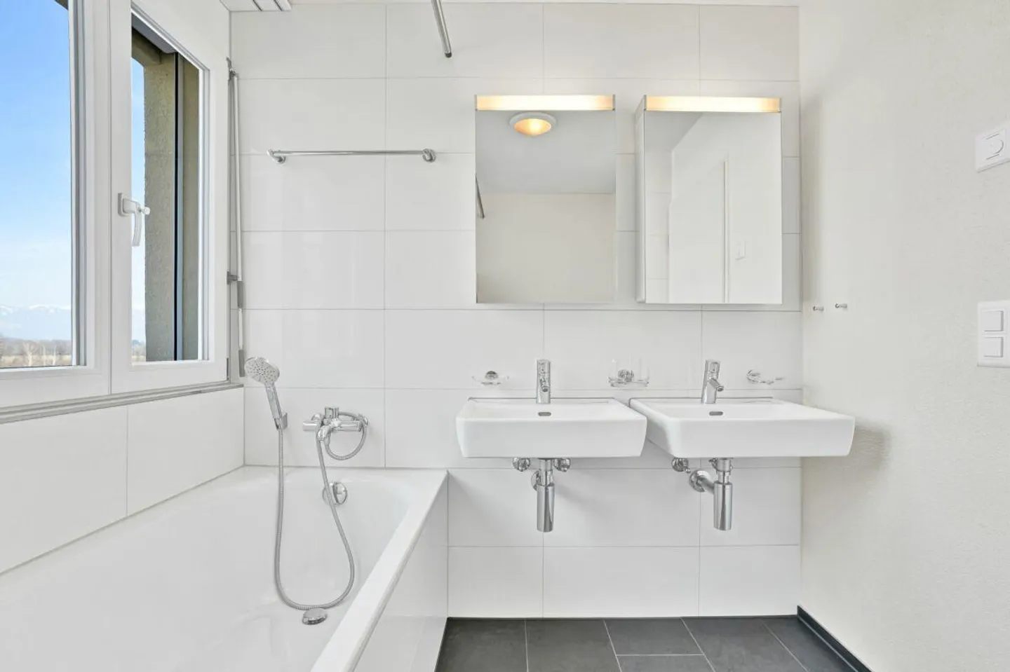 Vivre avec vue - Appartement attrayant de 3,5 pièces - Photo 5 sur 11