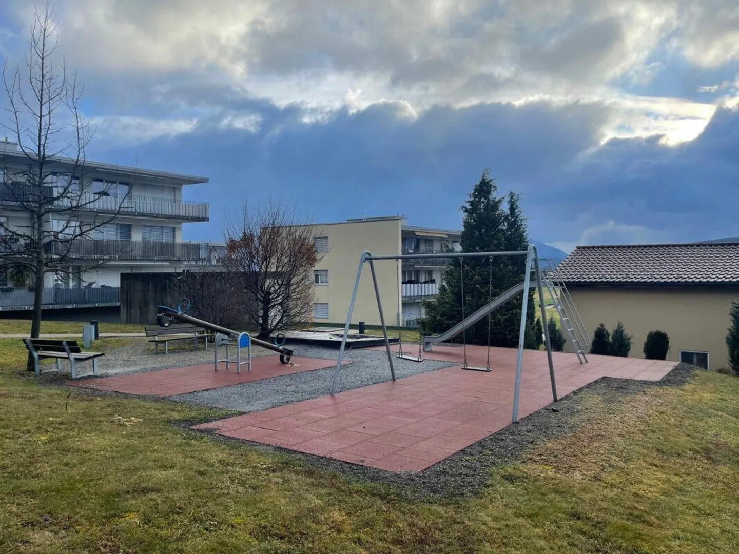 Vivre avec vue - Appartement attrayant de 3,5 pièces - Photo 8 sur 11