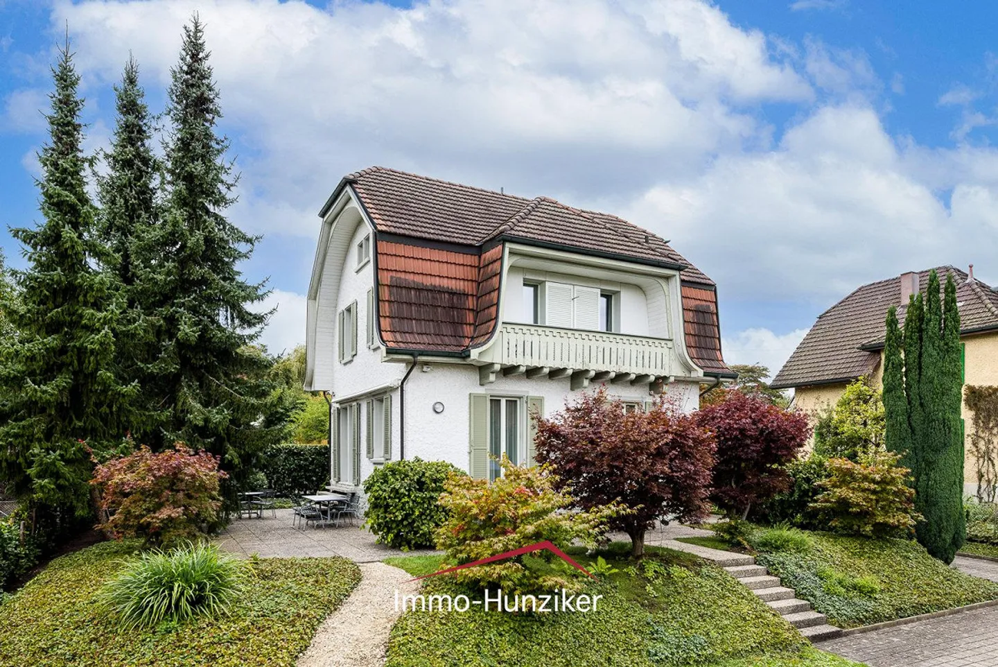 Casa unifamiliare completamente ristrutturata, zona di costruzione GS3 a tre piani, quartiere Zelgli Aarau - Foto 1 di 11