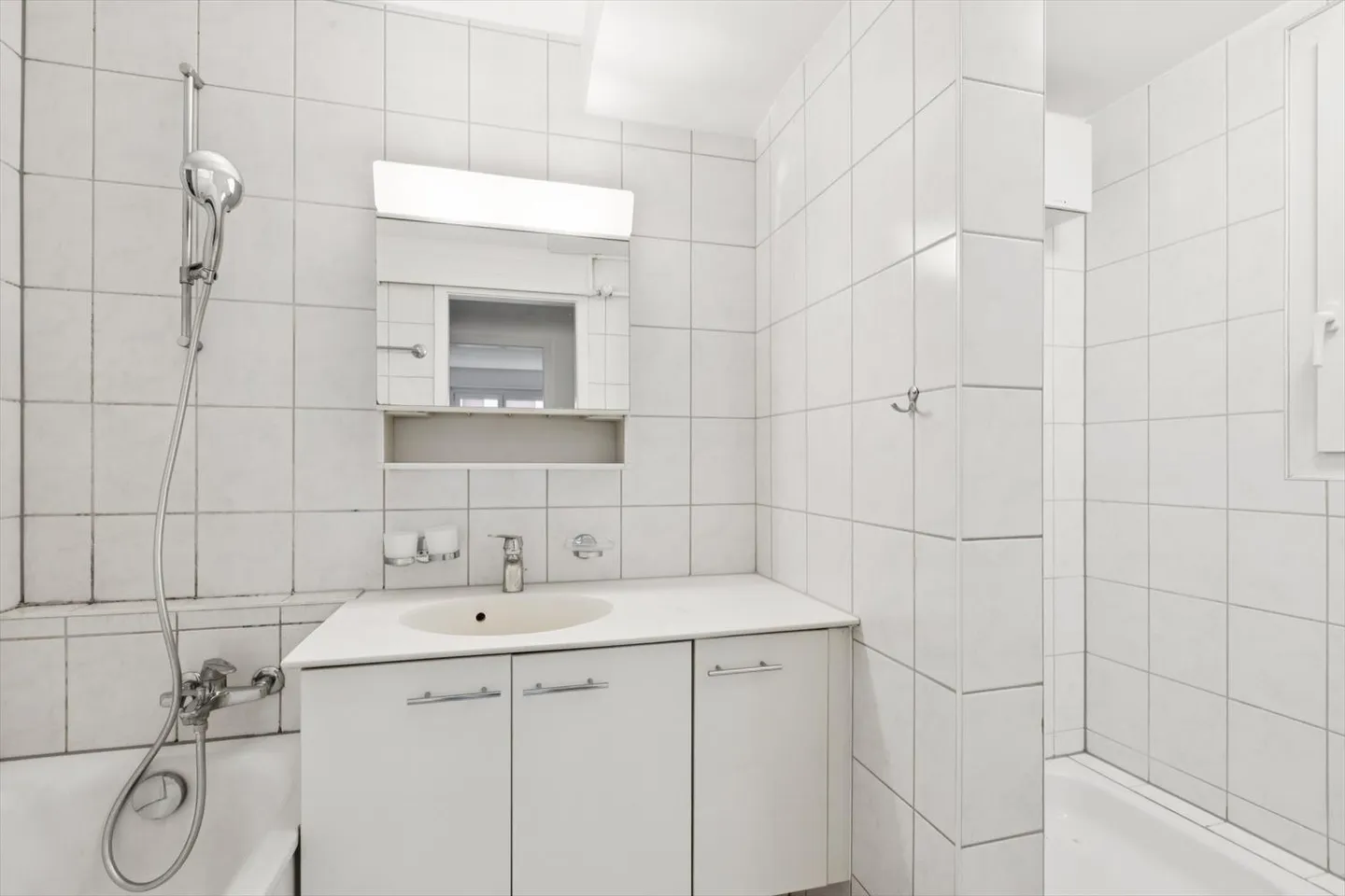 Quiet Neighborhood - Photo 4 of 8