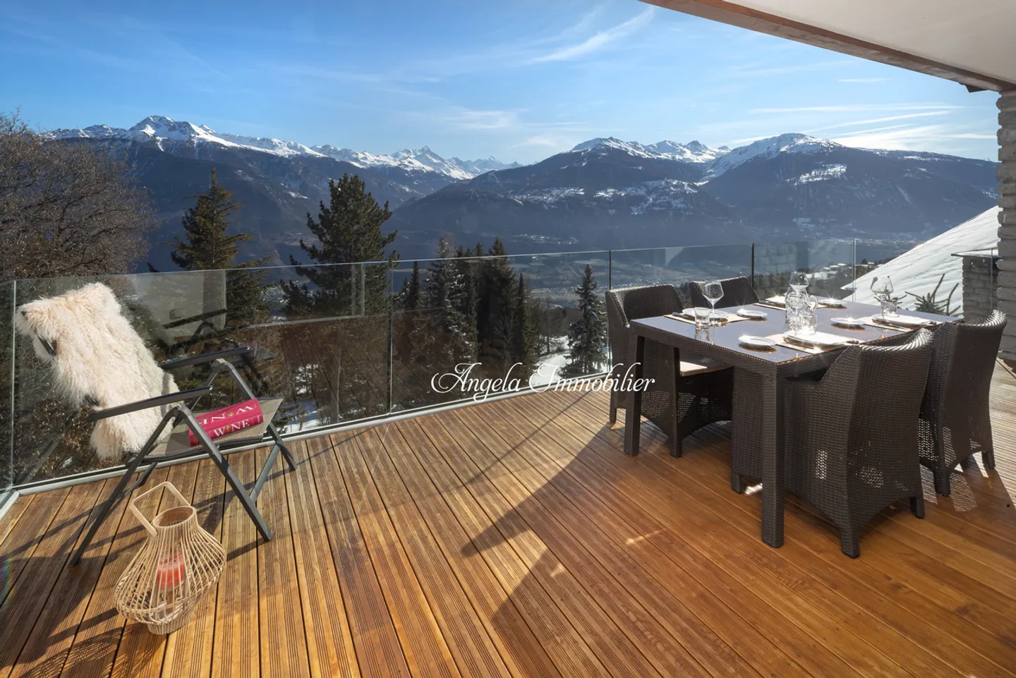 Chalet with Alpine Views - Photo 2 of 9