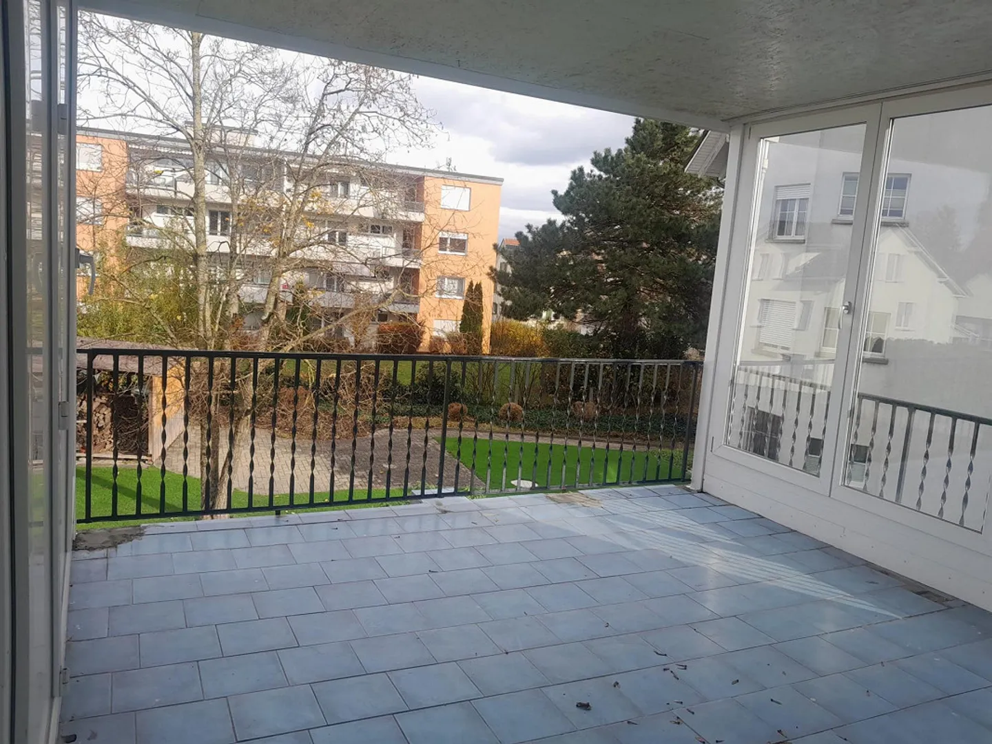 Bright 3-room apartment with spacious balcony - Photo 2 of 10