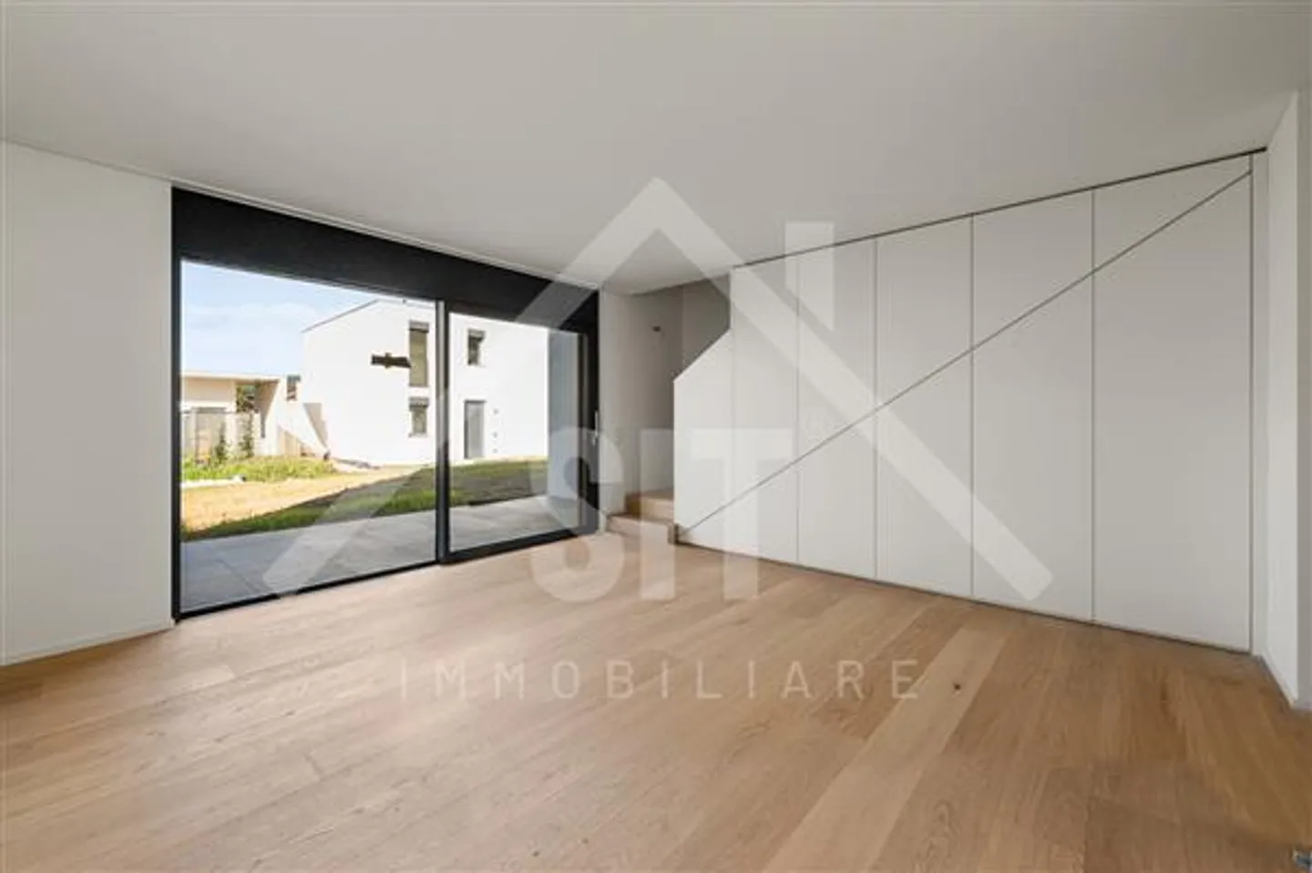 Caslano: Terraced House with 2.5 Rooms - Photo 3 of 11