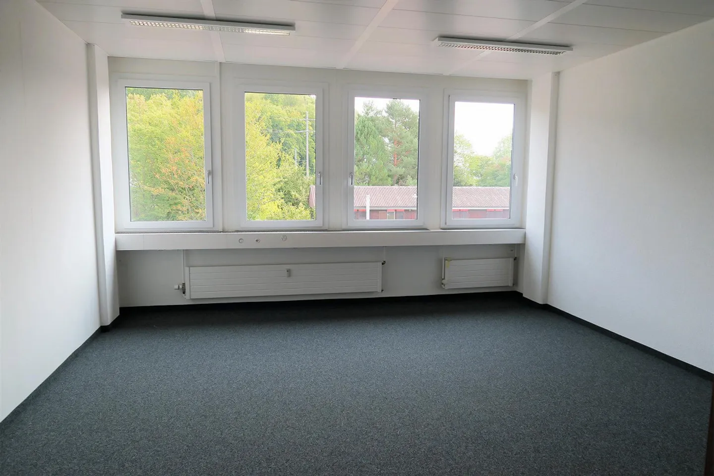 Ufficio singolo o superficie totale! Flessibilmente progettato e utilizzabile! - Foto 12 di 15