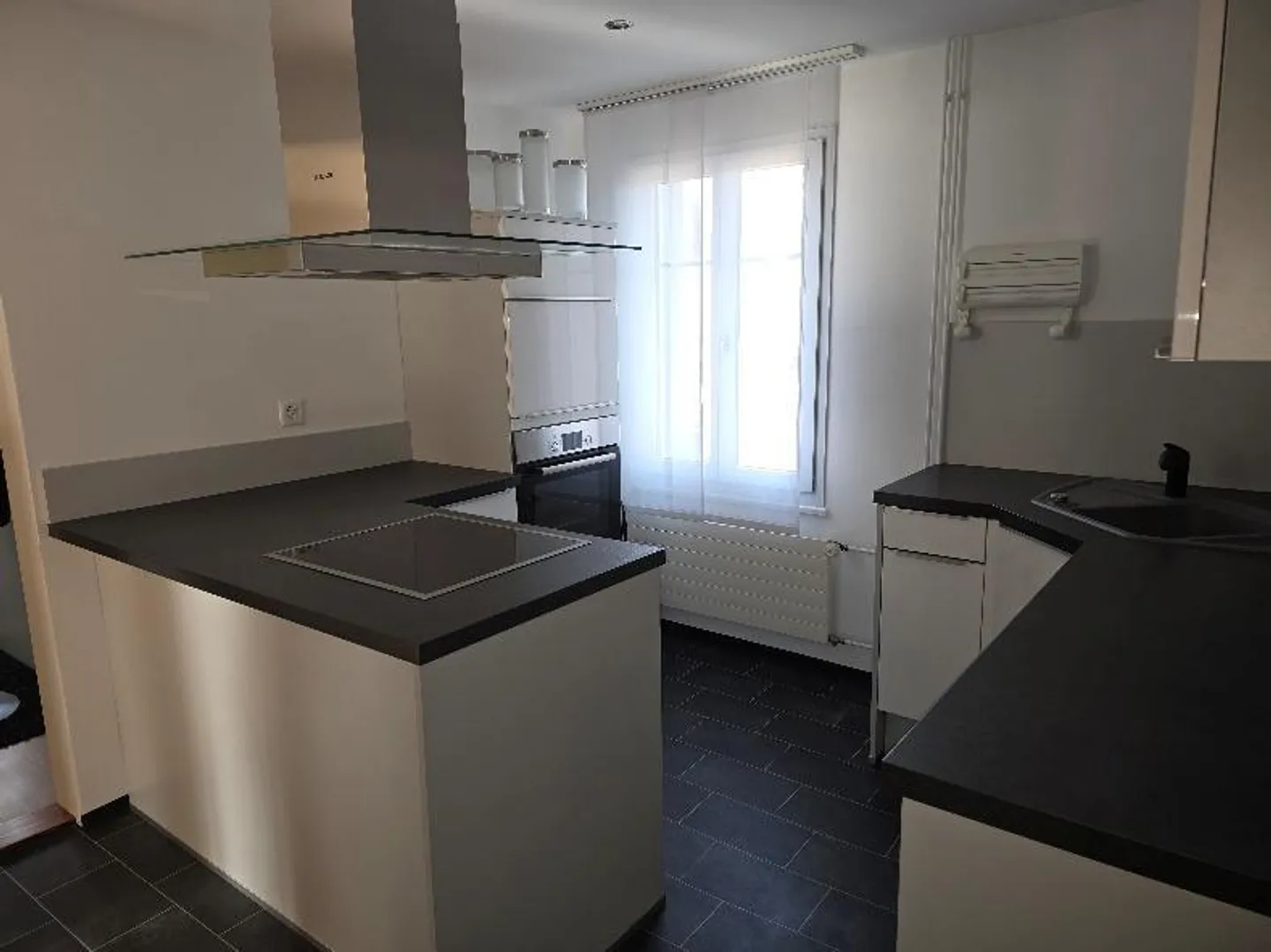 Detached single-family house with garden - Photo 2 of 16