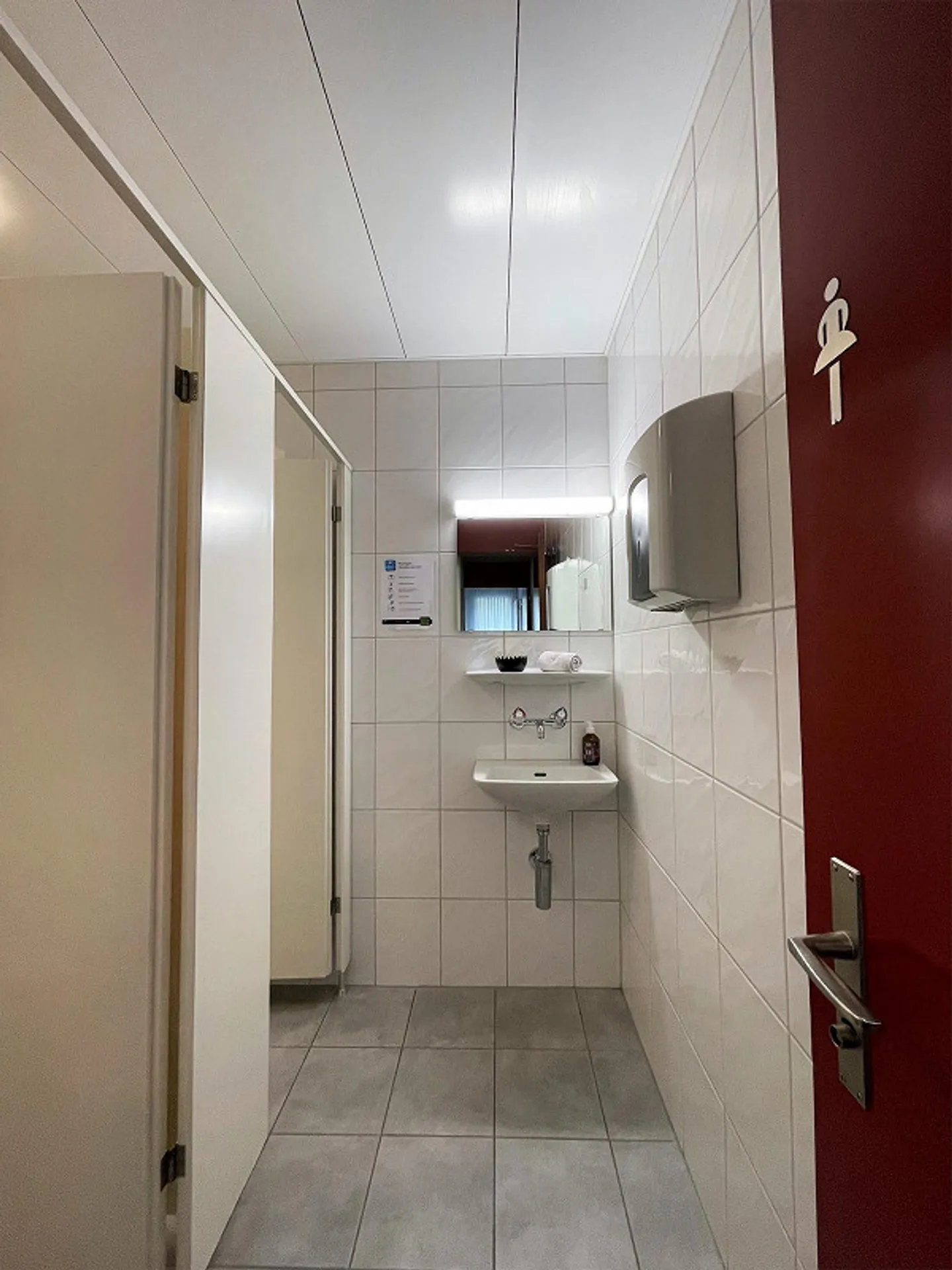 Ufficio singolo o superficie totale! Flessibilmente progettato e utilizzabile! - Foto 11 di 15