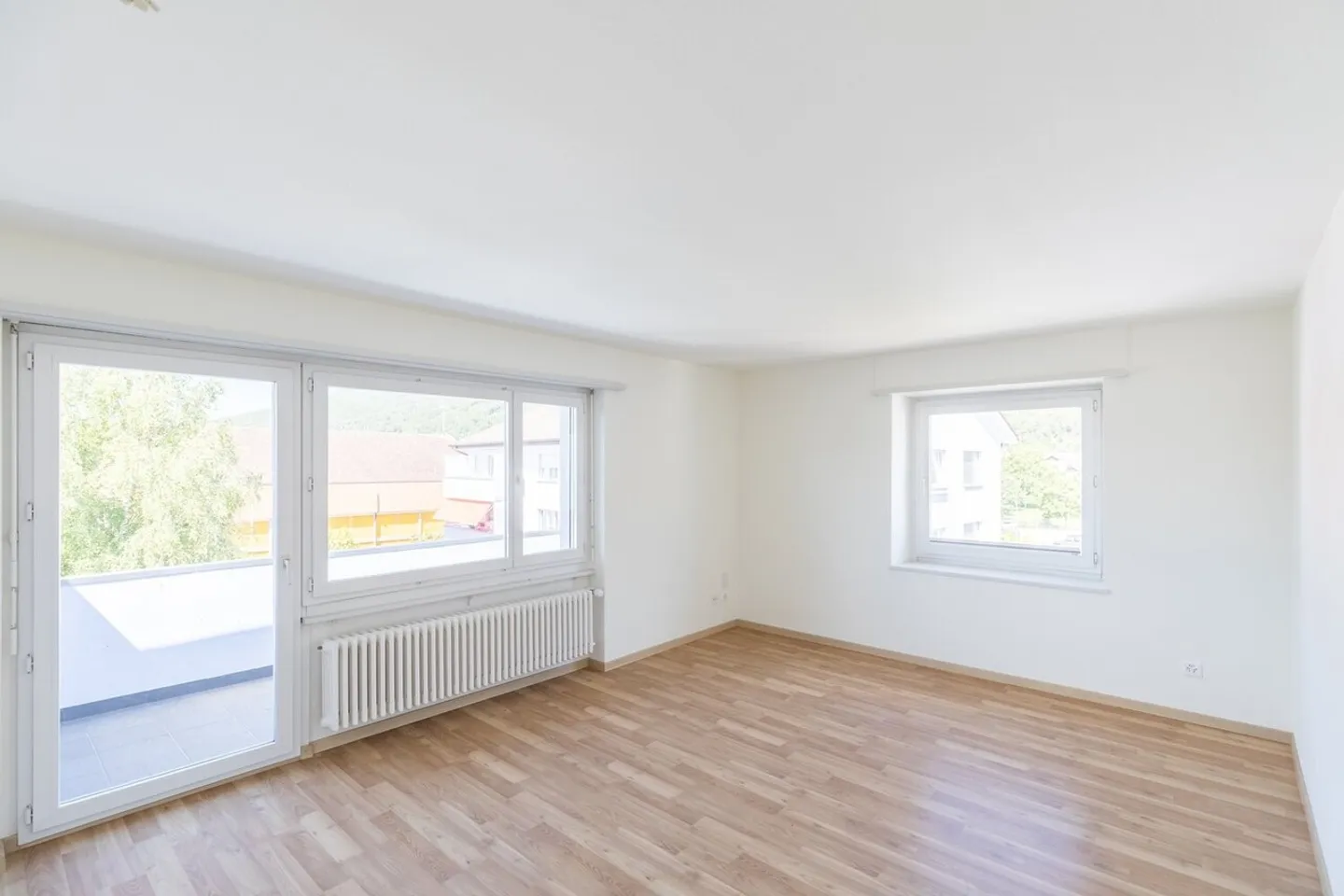 Welcome to the new home - Photo 3 of 10