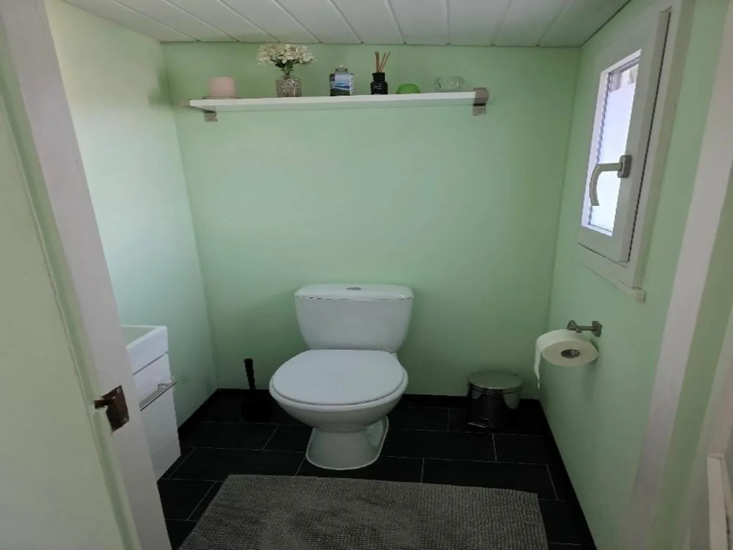 Detached single-family house with garden - Photo 10 of 16