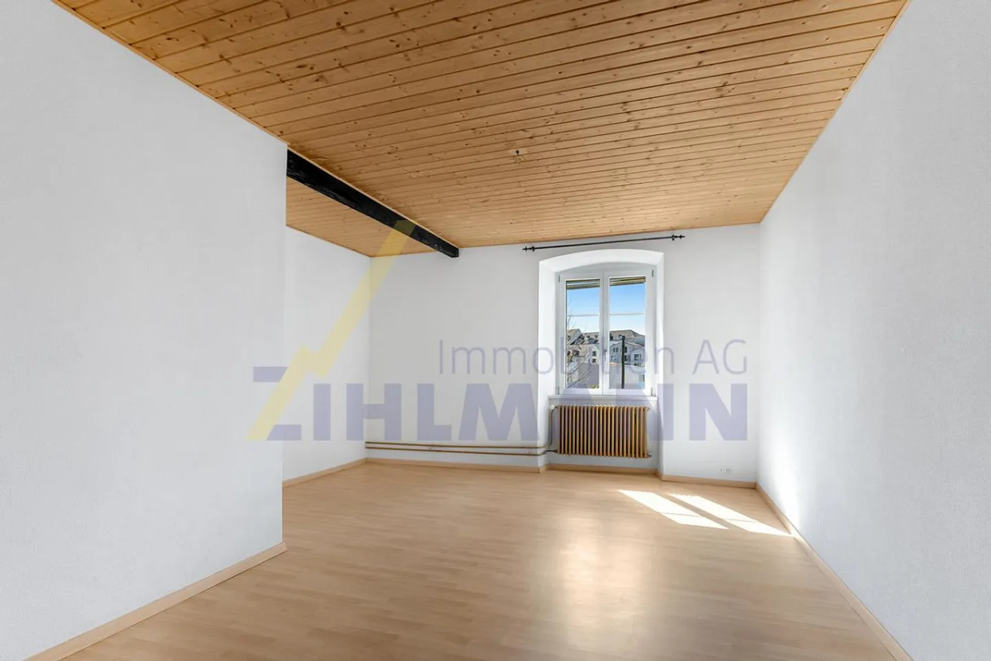 4.5-room apartment, including building reserve (possibly small animal husbandry) - Photo 8 of 10