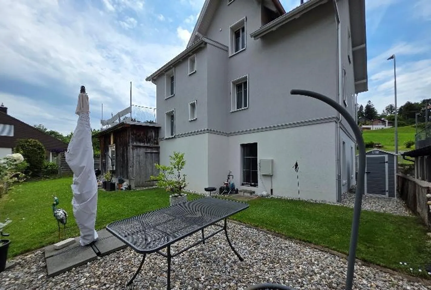 Detached single-family house with garden - Photo 12 of 16