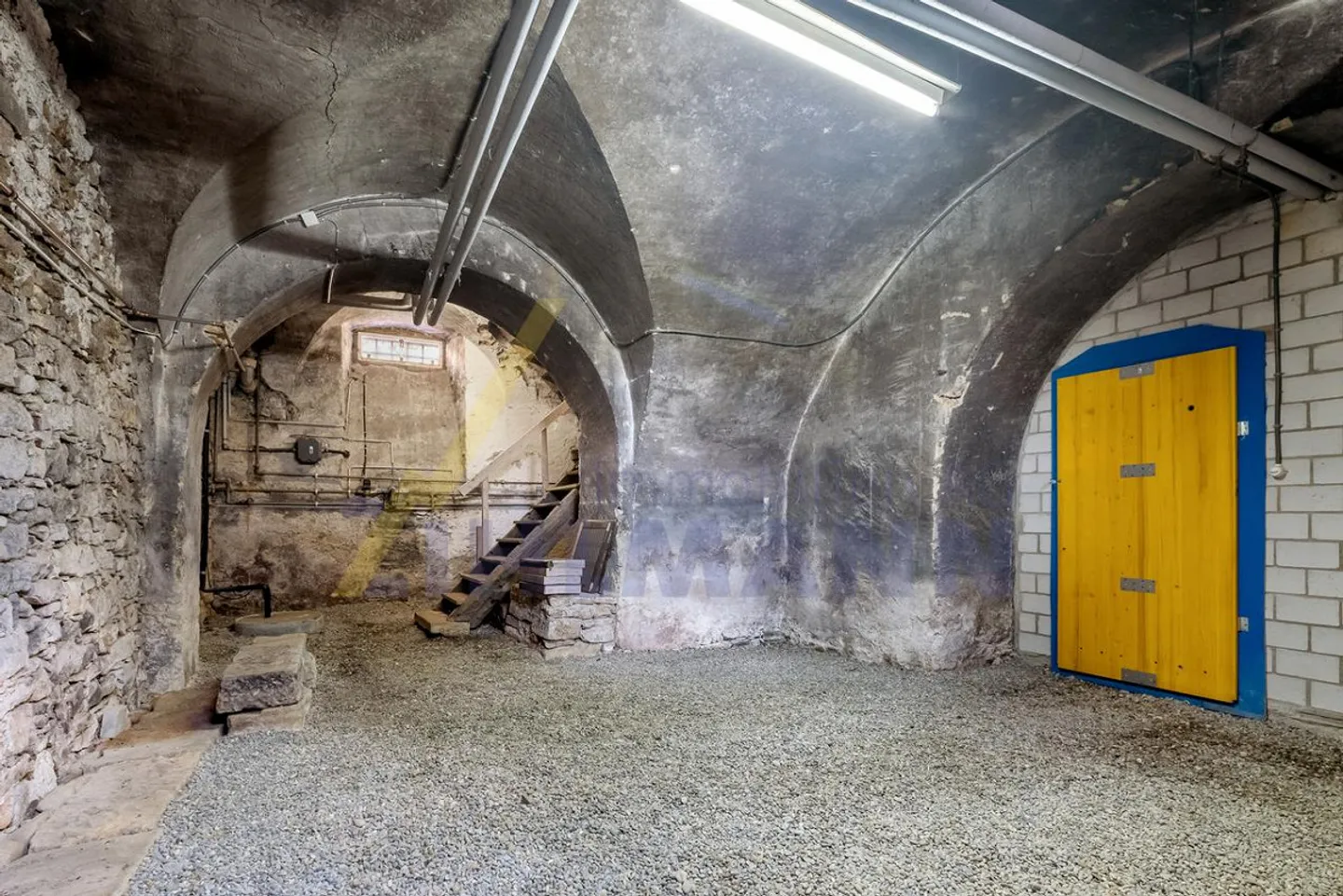 4.5-room apartment, including building reserve (possibly small animal husbandry) - Photo 4 of 10