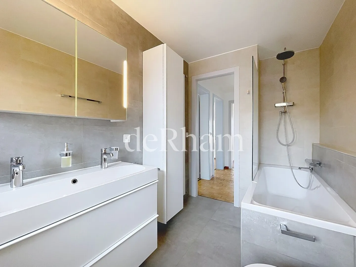 Posizione eccezionale tra vigneti e lago! - Foto 5 di 13