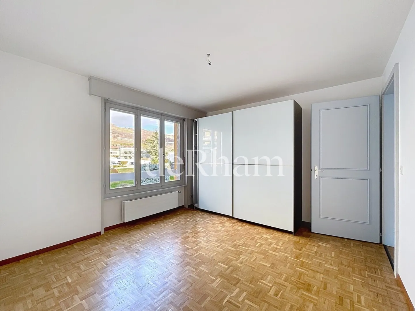 Posizione eccezionale tra vigneti e lago! - Foto 6 di 13