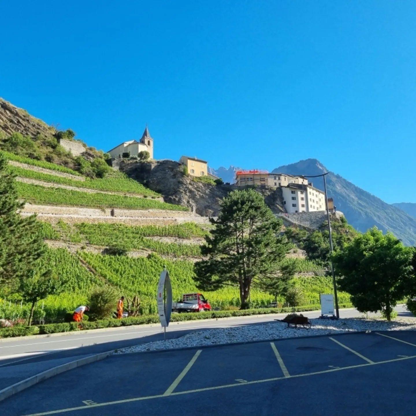 «SAILLON
Splendide attique en duplex» - Foto 2 di 7