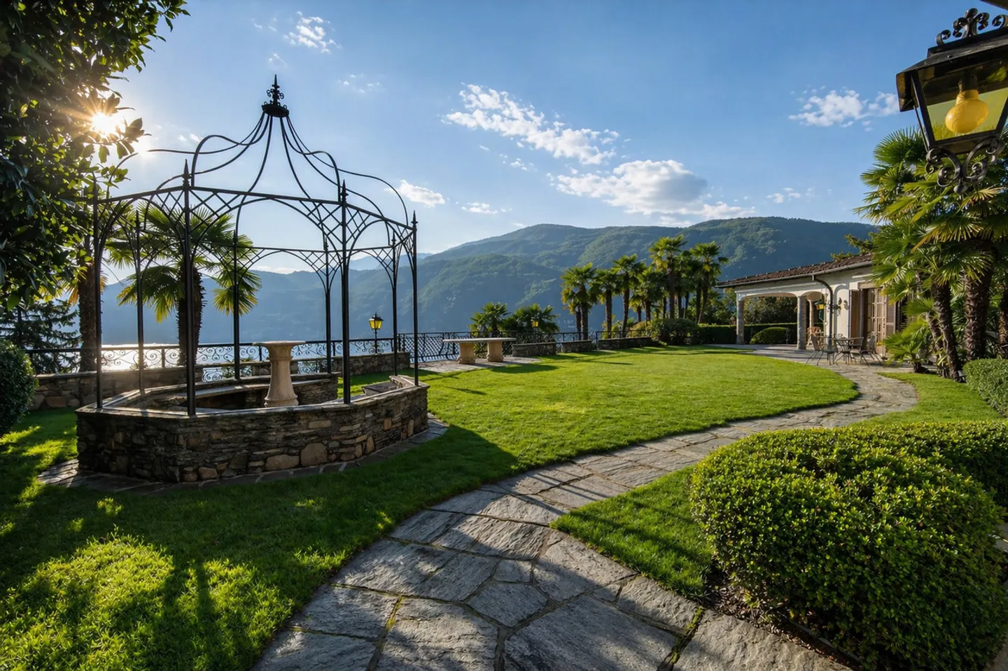 Villa di Lusso con Vista Lago - Foto 3 di 17