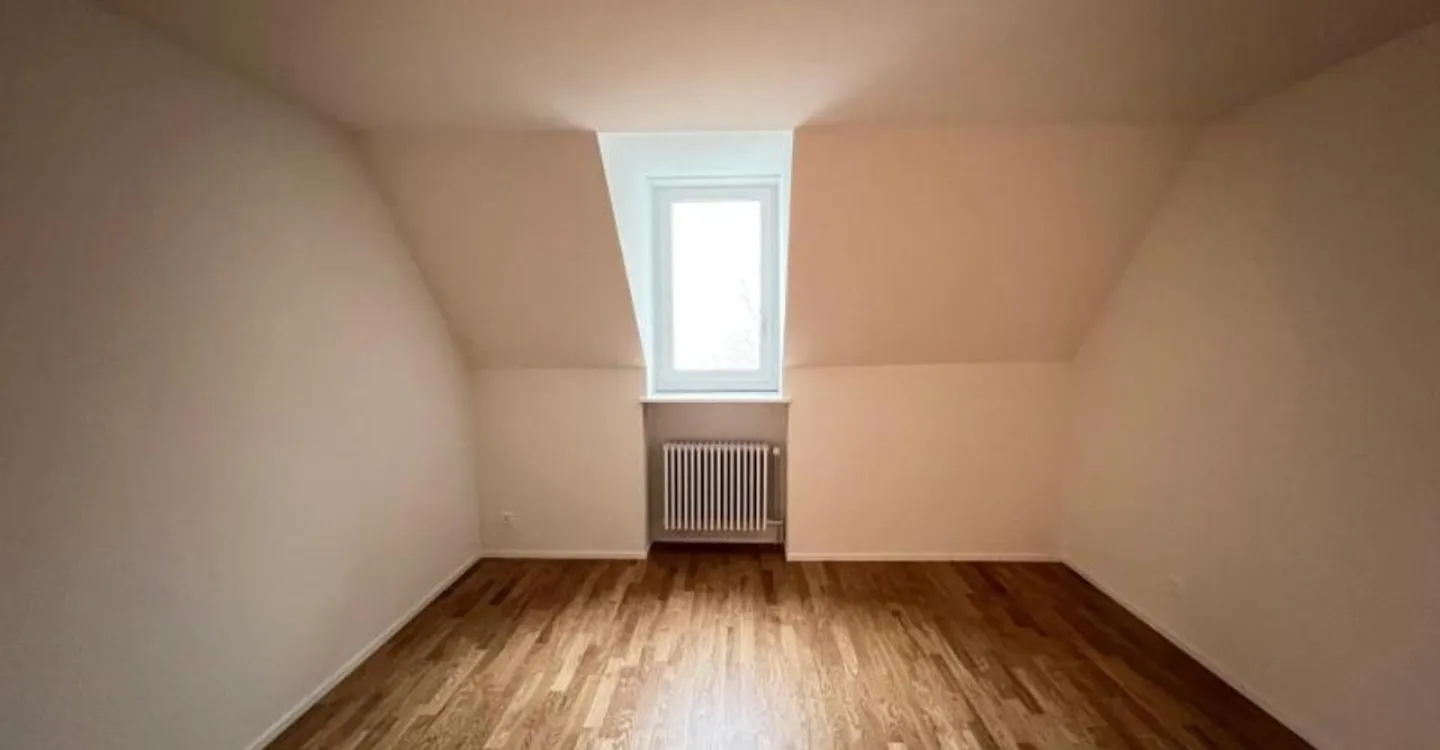 00231 - Appartamento 2 locali - Rue de L'Evole 19 - NEUCHATEL - Foto 2 di 6