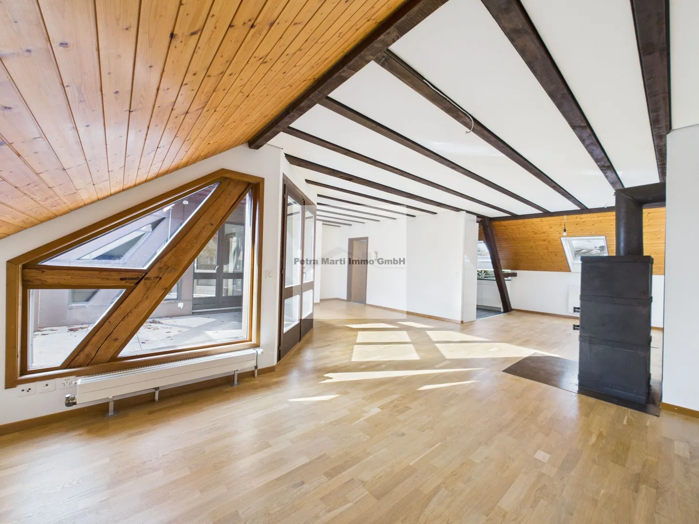 Appartement sous les combles de 4,5 pièces - Photo 3 sur 13