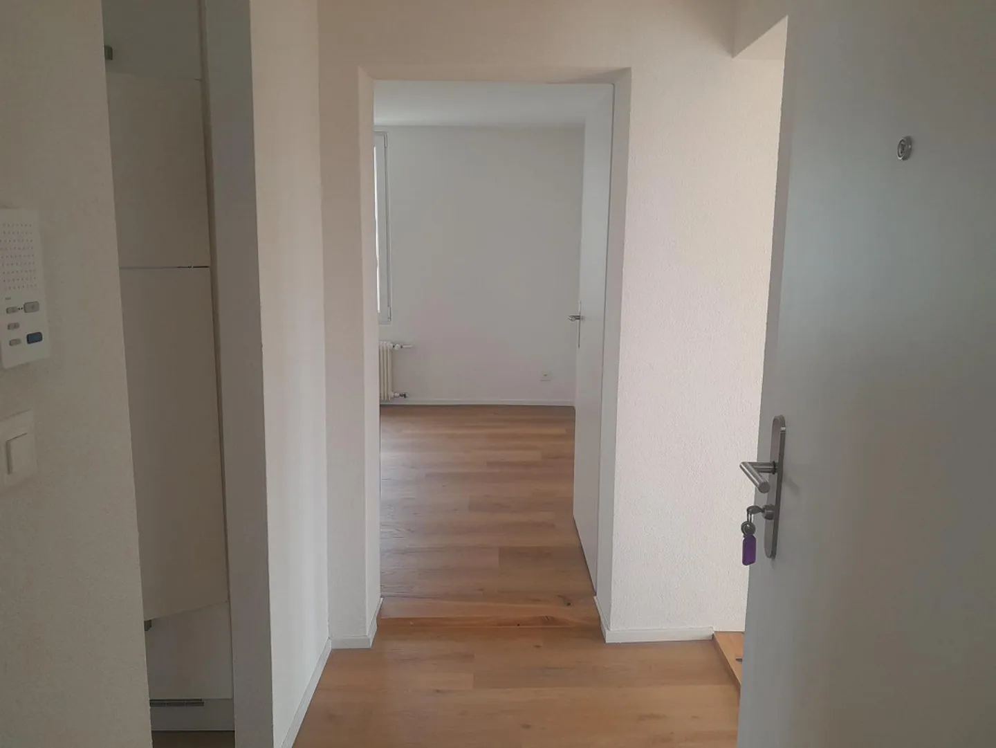 Bright 3-room apartment with spacious balcony - Photo 4 of 10