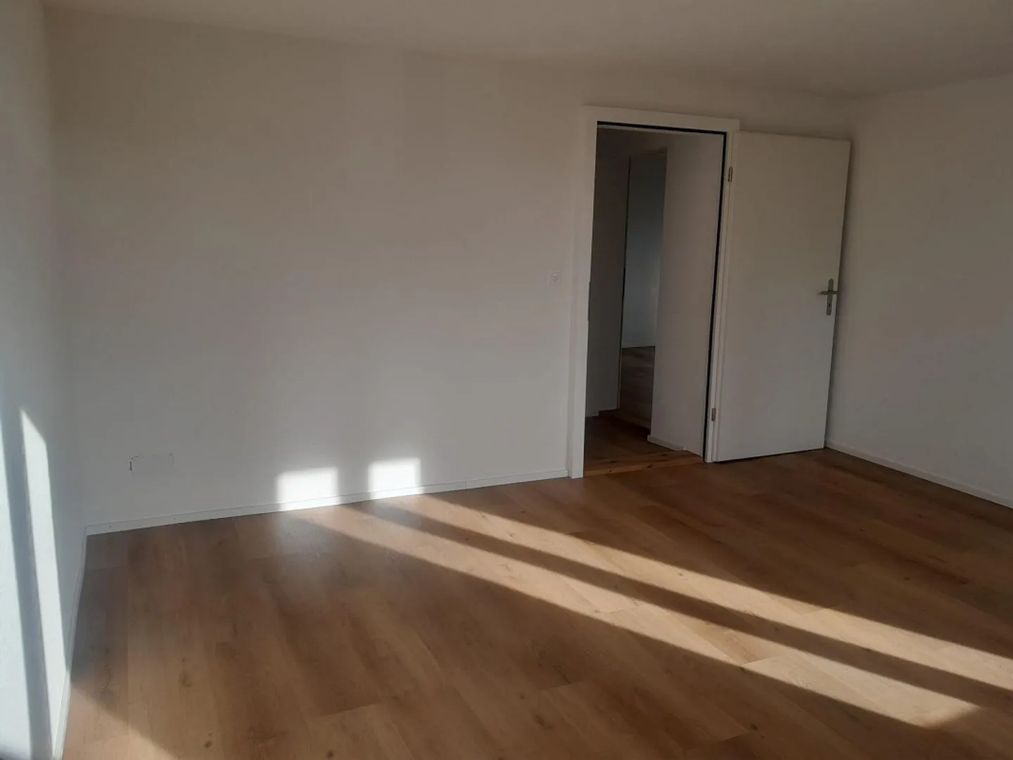 Bright 3-room apartment with spacious balcony - Photo 7 of 10