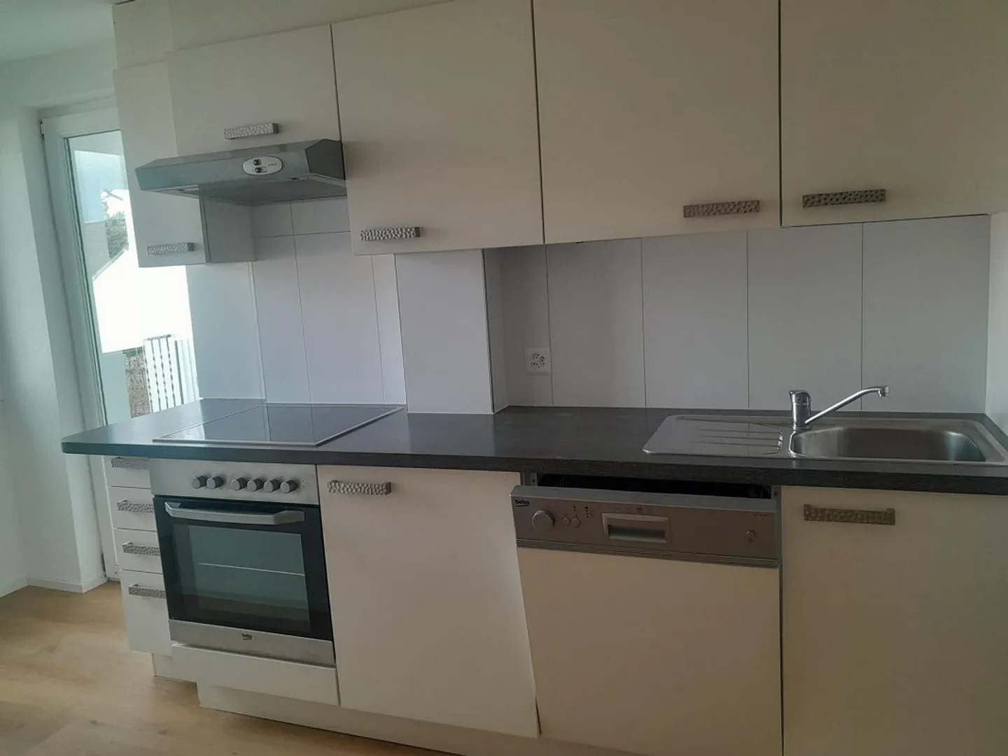 Bright 3-room apartment with spacious balcony - Photo 9 of 10